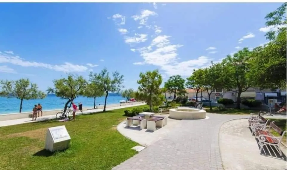 Modern Apartment With Large Pool&Sea View Kastela