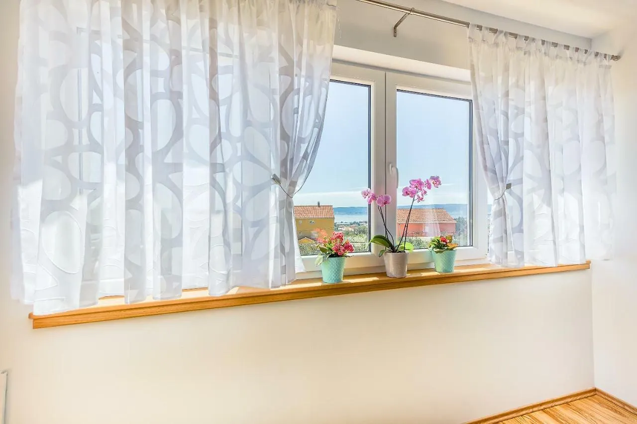 Modern Apartment With Large Pool&Sea View Kastela